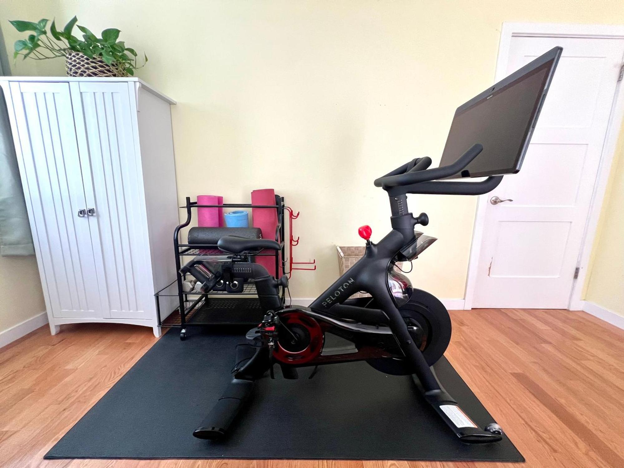 Holiday home Family Friendly Retreat With Yard And Play Area, 2000 Sq Ft, Ac, Fiber Optic Wifi