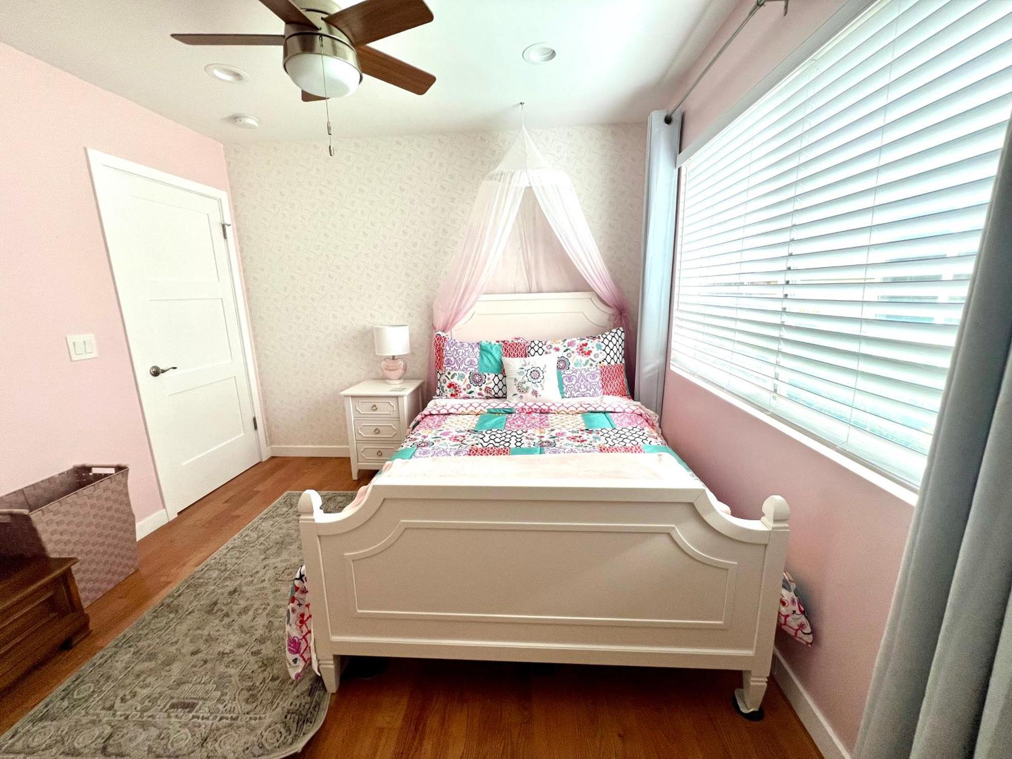 Holiday home Family Friendly Retreat With Yard And Play Area, 2000 Sq Ft, Ac, Fiber Optic Wifi San Diego